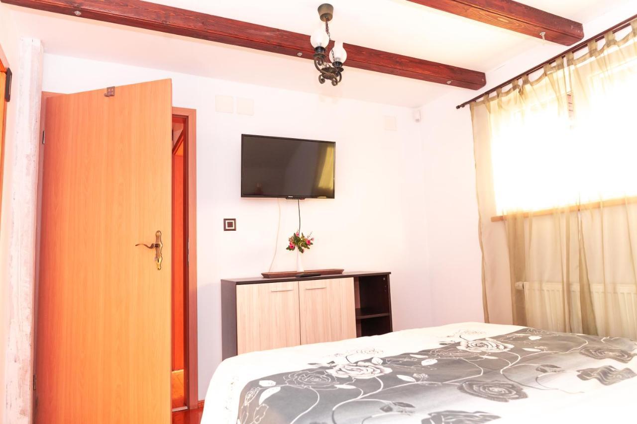 Casa Ursului Hotel Bujoreni Kültér fotó